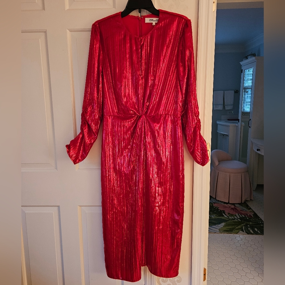 ❤️DIANE VON FURSTENBERG Shimmering Red Dress, Size 8